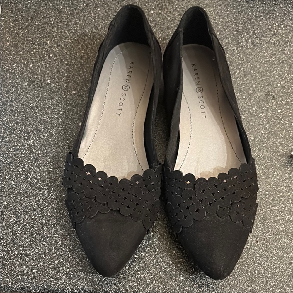 Karen Scott Black Floral Flats